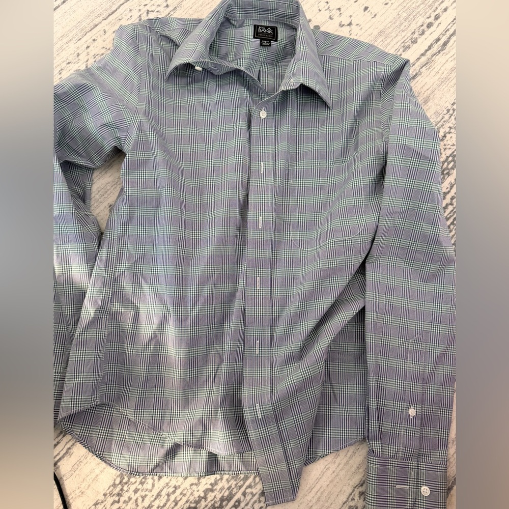 Jos A Bank Traveler Slim Fit